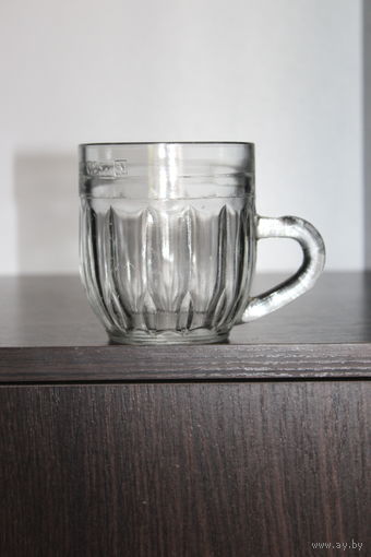 Стеклянный пивной бокал, объем 0,25 л.