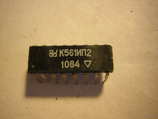 Микросхема К561ИП2