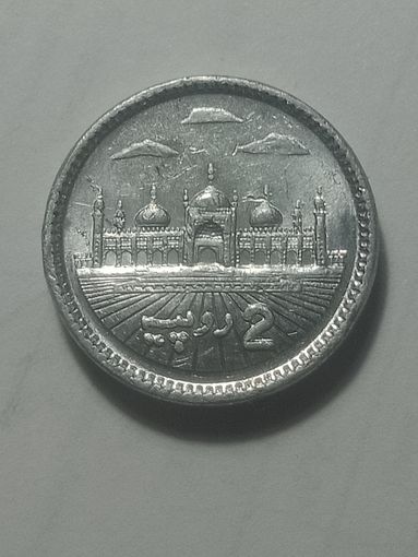 Пакистан 2 рупий 2010 года .