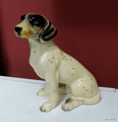 Статуэтка фарфоровая "Собака" 70-е годы Европа. Высота 25 см.