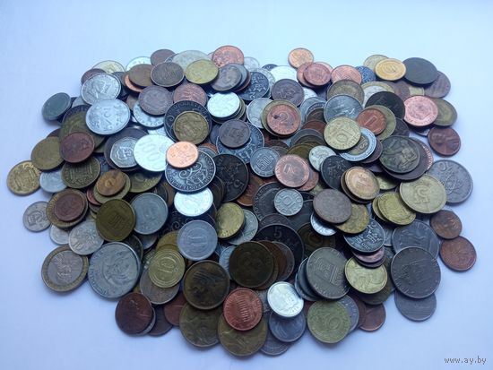 Сборный лот монет мира ( без СССР , СНГ и России ) , 350 штук .