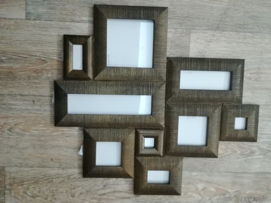 Композиция из рамочек для  фото или картинок