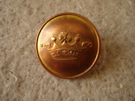 Большая красивая ливрейная пуговица с дворянской короной. Россия, первая половина 19 века.