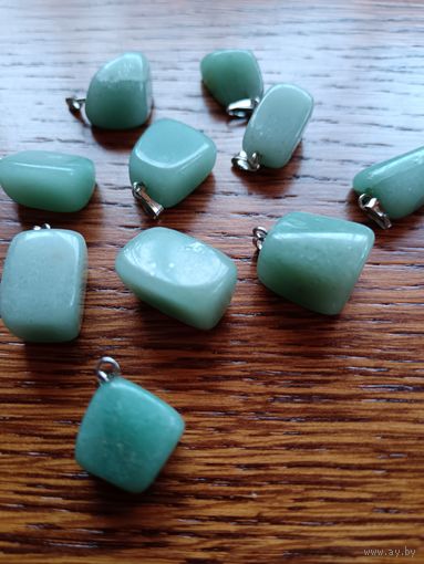 Подвески. Натуральный камень.Одним лотом. 10 штук.