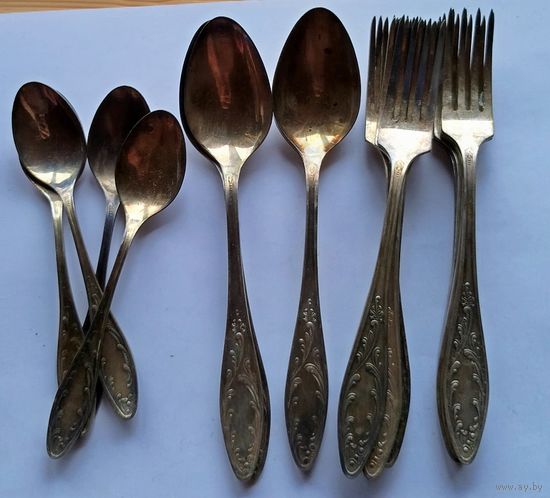 Ложки, вилки мельхиор 18 шт.. СССР