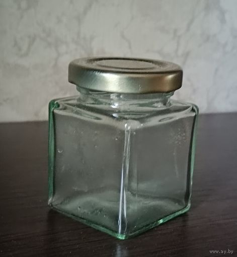 Стеклянная баночка