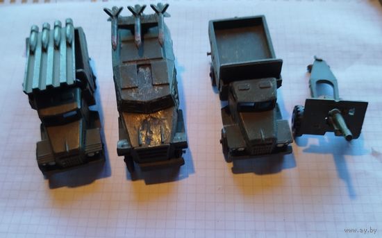 Военная техника одним лотам с рубля!