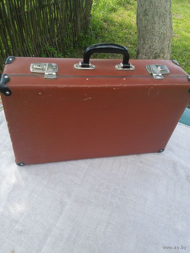 Чемодан деревянный СССР.60x34x18 cм.