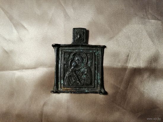 Старинная икона Матерь Божья