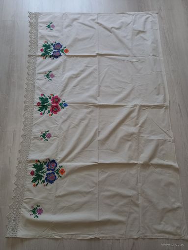 Простыня вышитая старинная