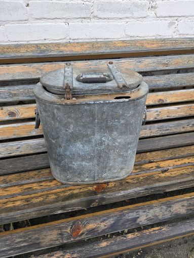 Большой пищевой термос времён ВОВ