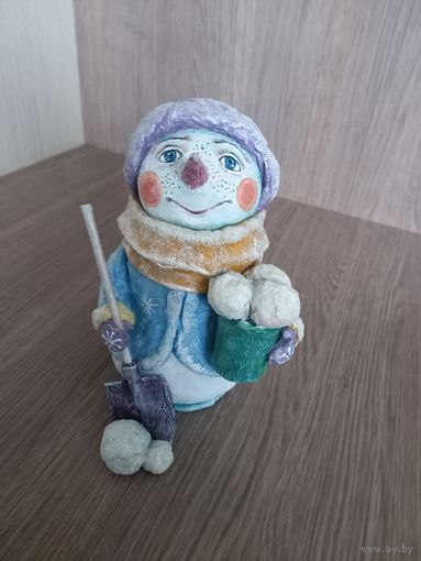 Сувенир "Снеговик со снежками"