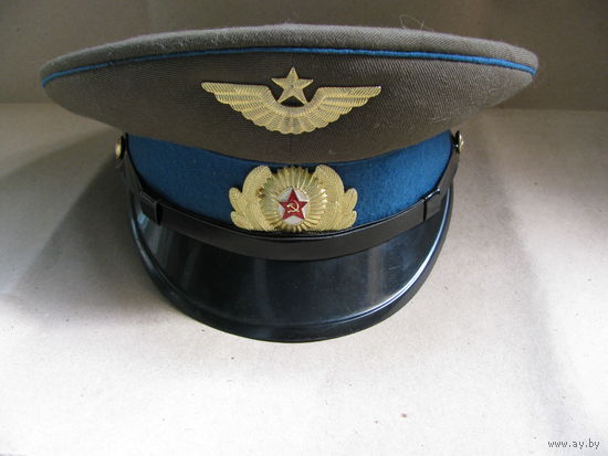 Фуражка офицера ВВС, ВДВ СССР. Окружной КБО N1 УТКБВО, Минск. 1986. размер 56