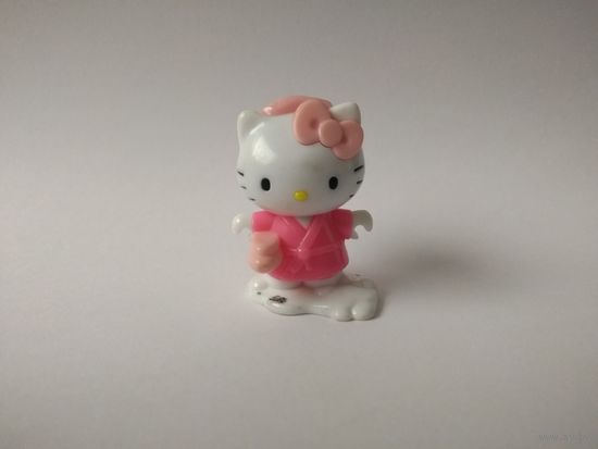2 игрушки "Hello Kitty" и "Кот"
