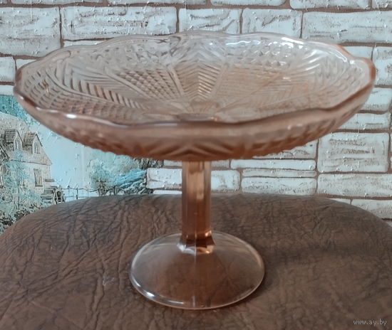 Ваза-конфетница, фруктовница НЁМАН, цветное стекло.