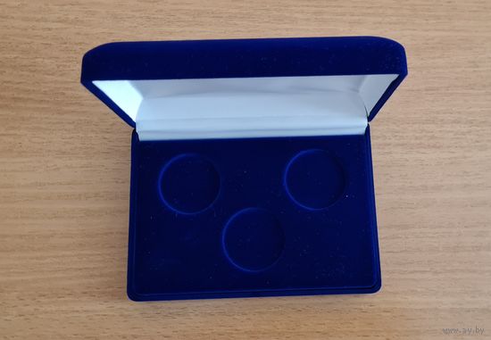 Футляр на 3 монеты (замшевый)