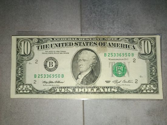 10 долларов США. 1993г