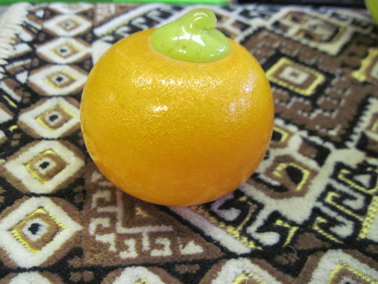 Мандарин, цветное стекло, 6х7 см.