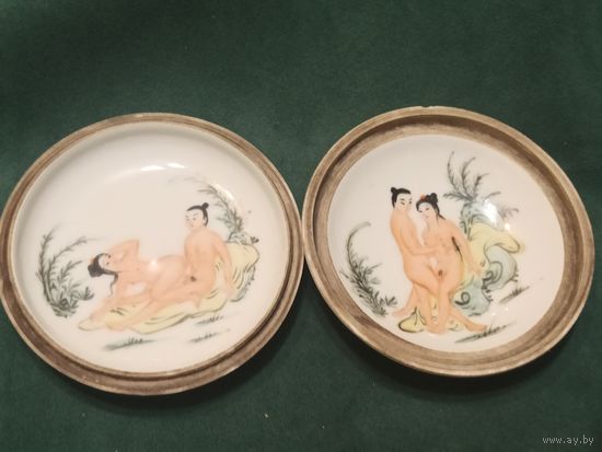 Табакерка фарфоровая для ароматических сыпучих материалов .Китай,  XVIII/XIX век...редкая