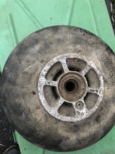 Колесо вертолетное