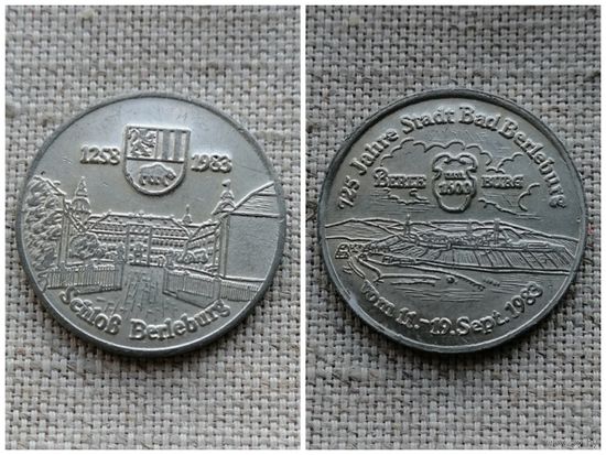 Медаль настольная 725 - летие Бад-Берлебург/ Замок Берлебург