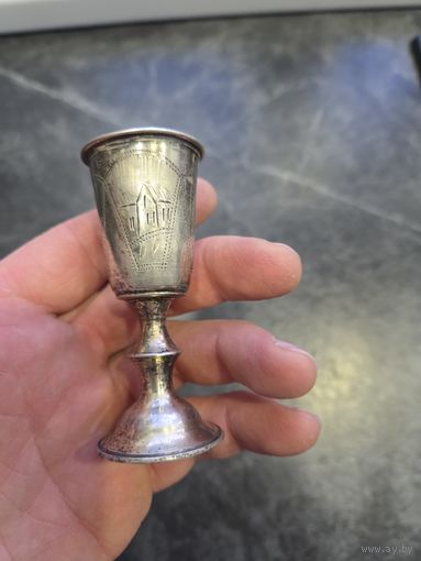 Старинная серебряная рюмка