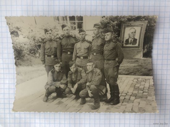 Армейское фото.