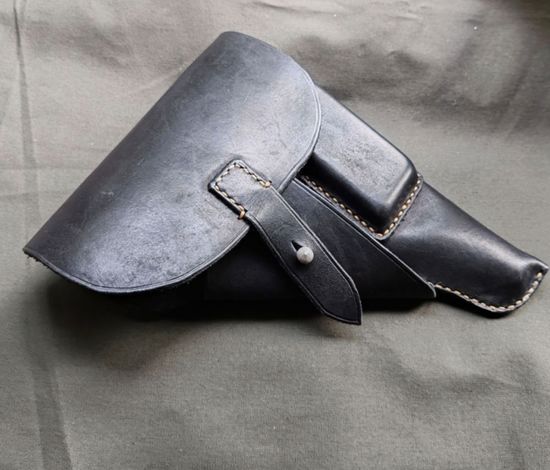 Кабура Walther P38.