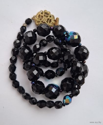 Бусы. Карнавальное стекло. Шарики. Огранка. Сияют. Застёжка. 50-е годы, Чехословакия