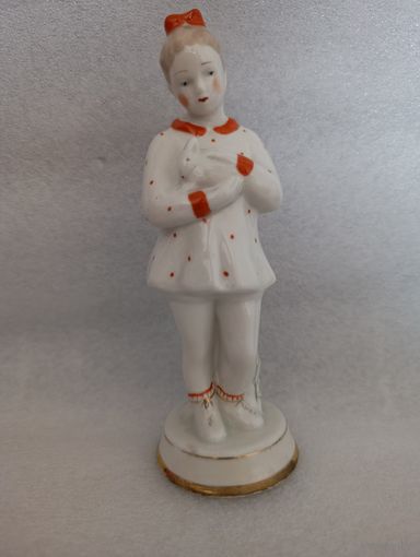 Девочка с кроликом.