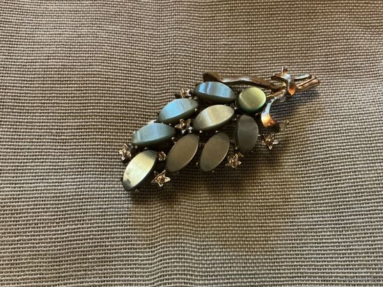 Брошь Веточка люцит Англия 60-е