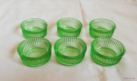 Баночки для желе/крема из уранового стекла Hazel Atlas.