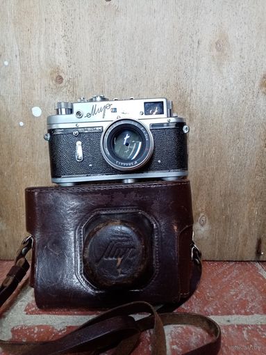 С рубля без мц. фотоаппарат Мир, юпитер 8, чехол 17х11х8см.
