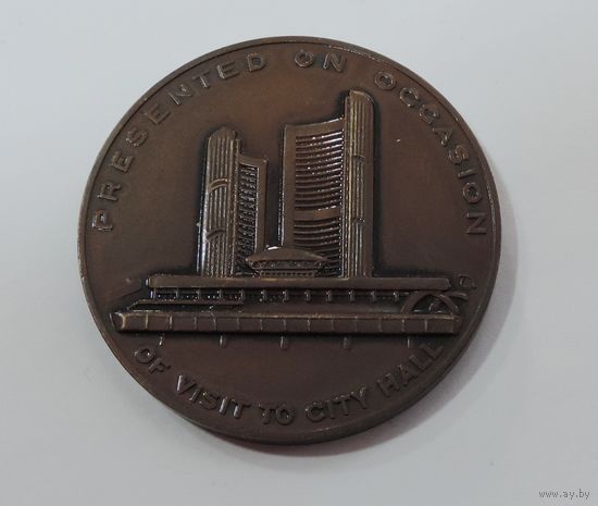 Настольная юбилейная медаль. Канада. Диаметр 4 см.