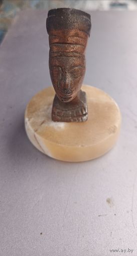 Бюст Нефертити