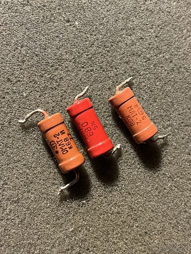 Резистор 680 Ом, МЛТ-2 (цена за 1шт)