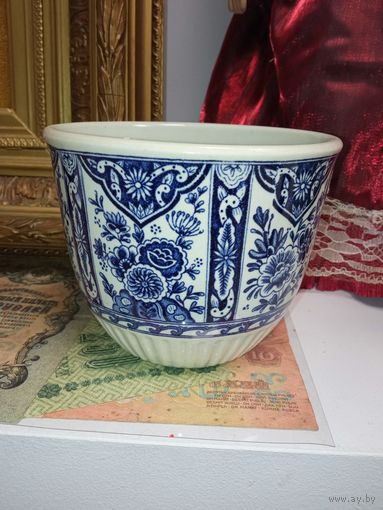 Кашпо горшок для цветов