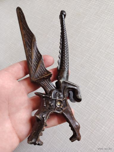 Орехокол "змей горыныч"