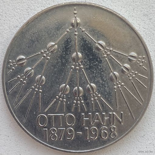 Германия 5 марок 1979 г. 100 лет со дня рождения Отто Гана