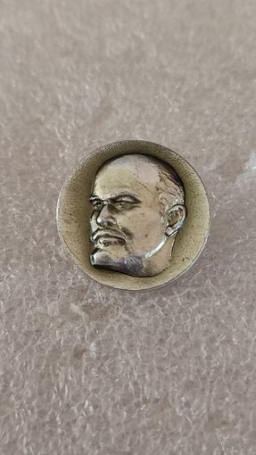 Значек знак Ленин,200 лотов с 1 рубля!!!