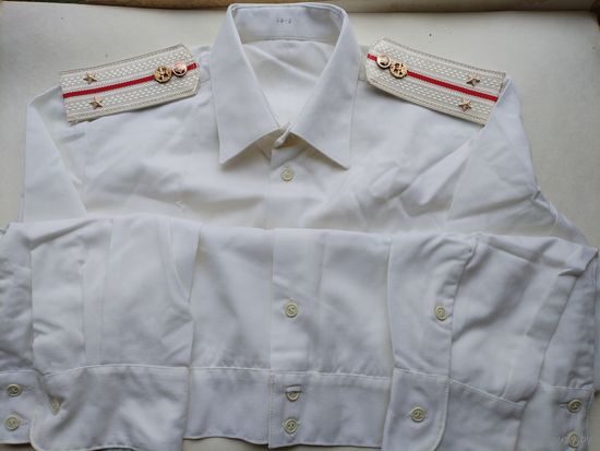Рубашка парадная лейтенанта трубопроводных частей ВС СССР. размер 39-3