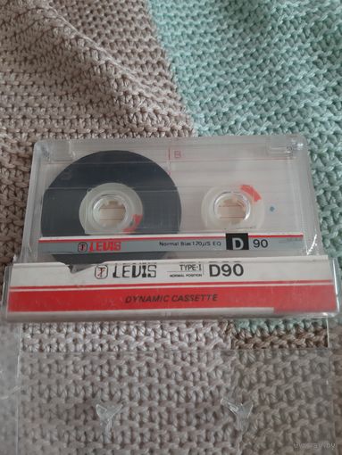 Кассета LEVIS D90.
