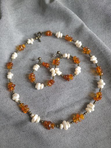 Колье бусы серьги натуральный жемчуг и янтарь