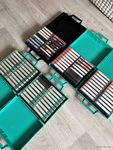 Аудиокассеты хром (СССР), TDK, Denon, Sony и др.(90 штук + кейсы)