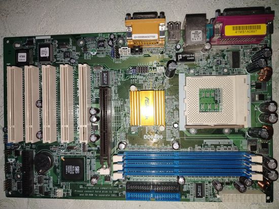 Материнская плата