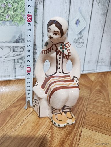 Статуэтка Гуцулка