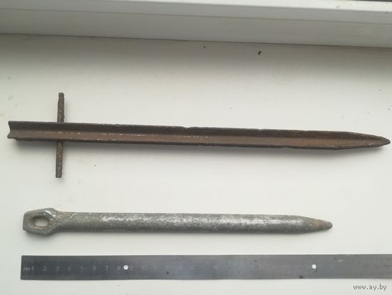 Колышки от палатки 1939 года.