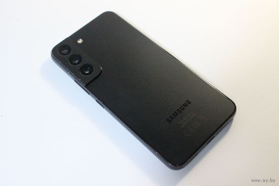 Телефон Samsung Galaxy S22 5G SM-S901B/DS 8GB/128GB (черный фантом)
