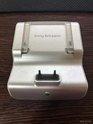 Док-станция Sony Ericsson CDS-65
