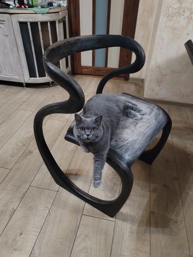 Два  винтажных кресла  цена за одно.